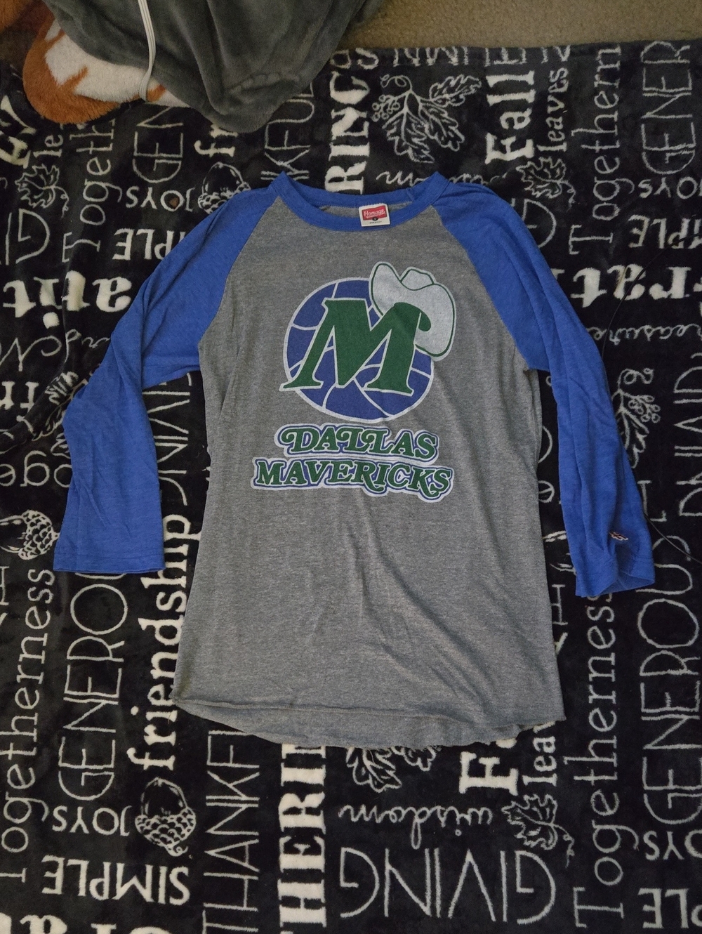 Dallas Mavericks  Raglan Tee - Gray & Blue Sz Sm